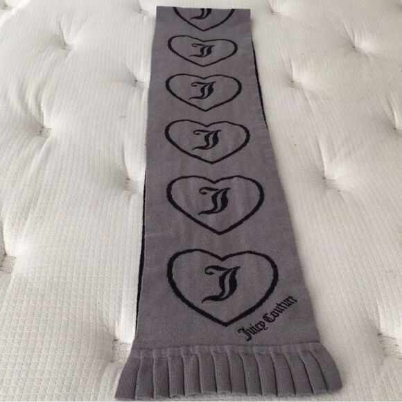 🎉Last deal 🎉Juicy couture scarf 🧣 - Picture 3 of 6